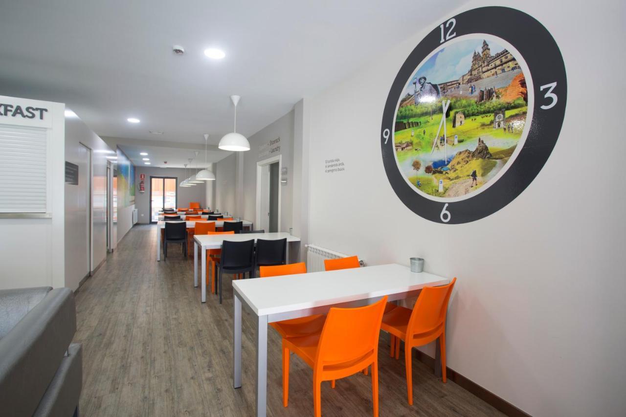 Albergue San Marcos ปาลัสเดเรย์ ภายนอก รูปภาพ